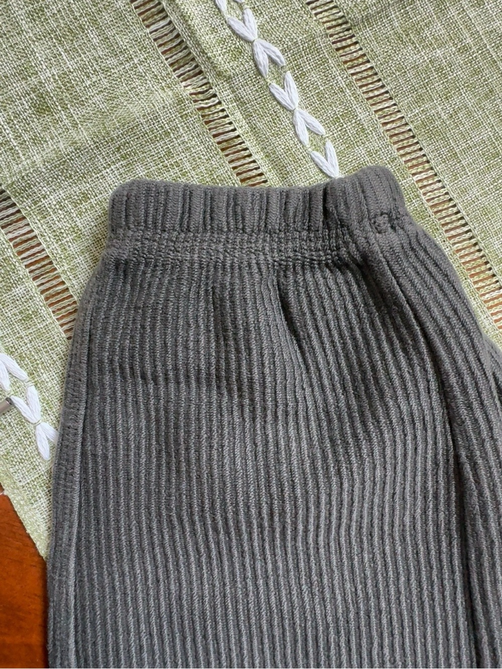 Ribbed Knit joggers in Charcoal Gray - Picture 2 of 4